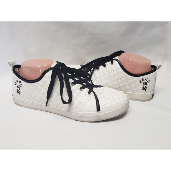 Disney Tim Burton Nightmare Before Christmas Zero White Quilted Low Kick Shoes - Picture 1 of 11